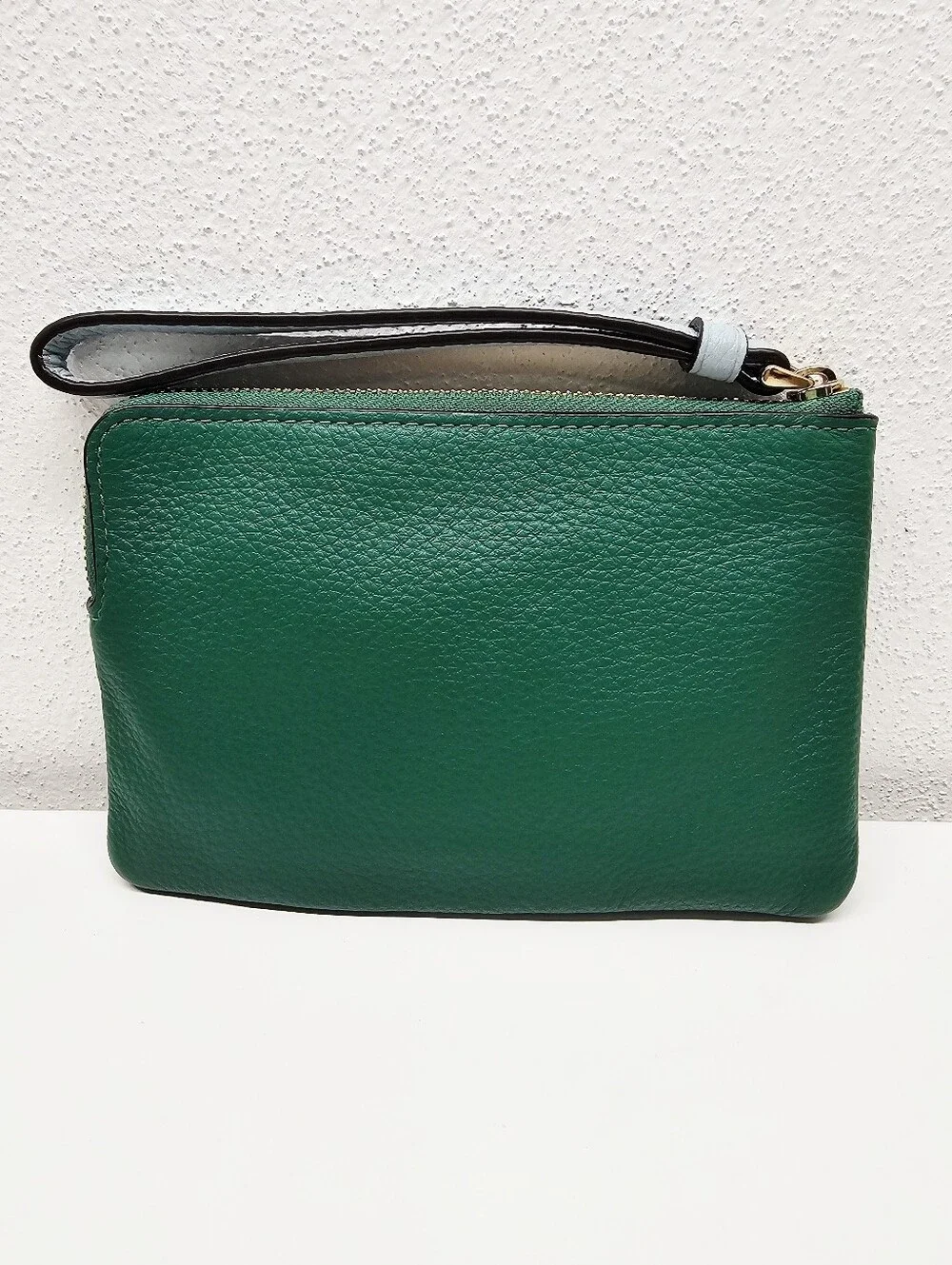 Coach Radush Corner Zip Wristlet Style C9588